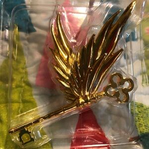 NEW Hallmark Harry Potter Gold  Winged Key Ornament